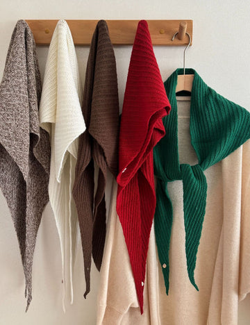 Trendy Solid Color Knit Shawl Triangle Scarf 6W6NSC102