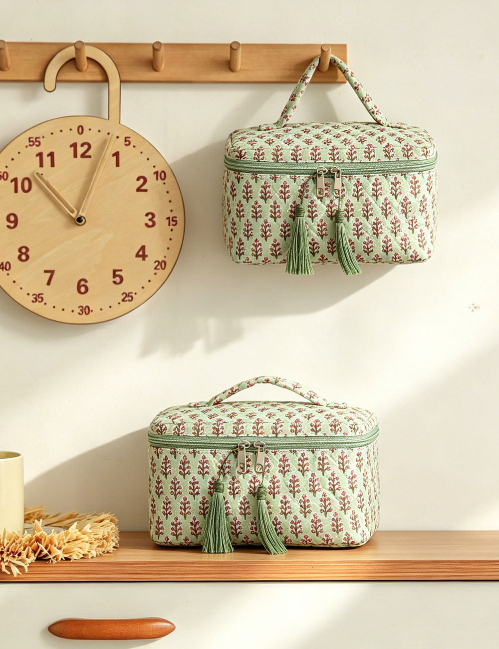Stylish Floral Print Quilt Shell Cosmetic Bag 6S5CO124
