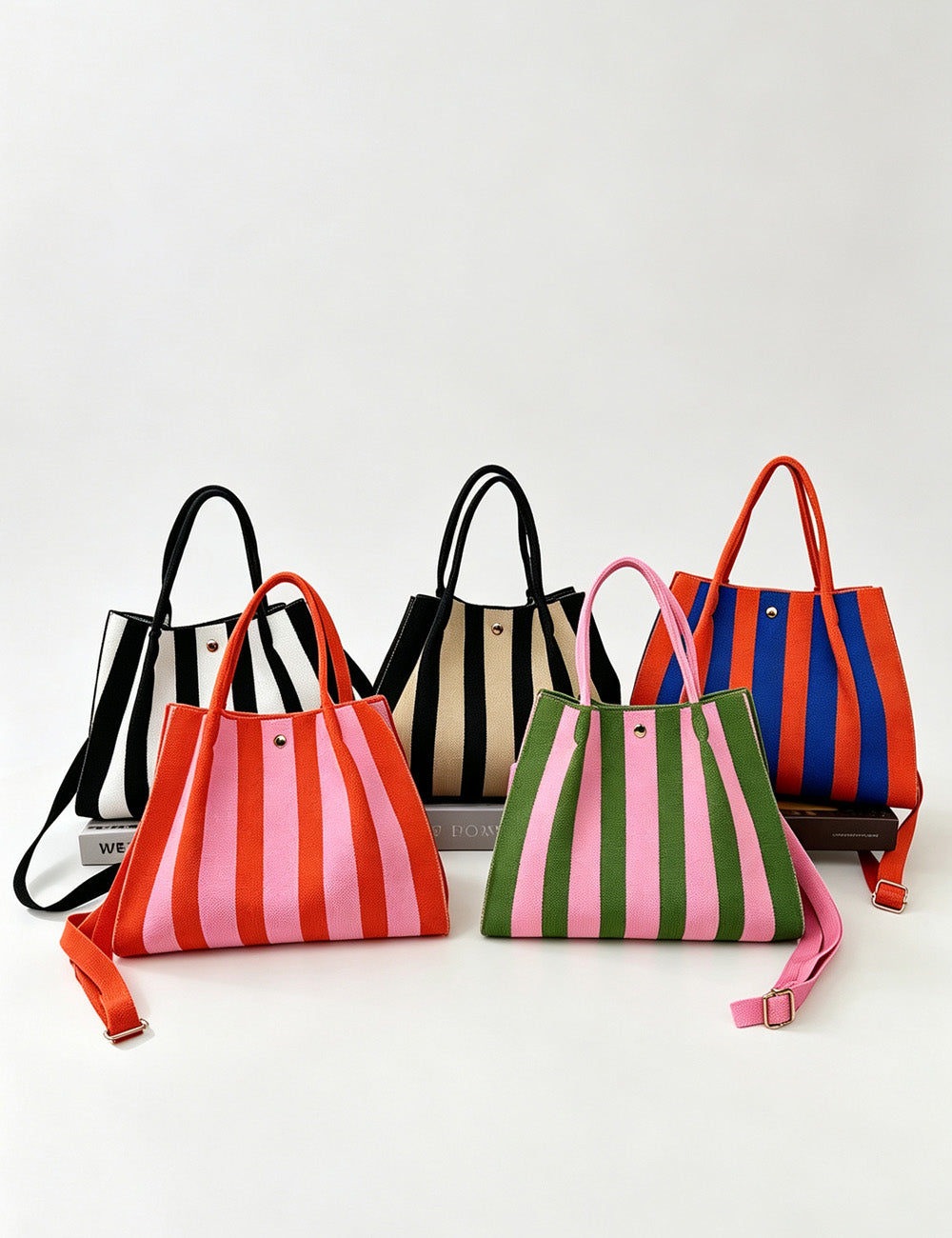 Large Capacity Makeup Bag - DippedShop Wholesale - #7315