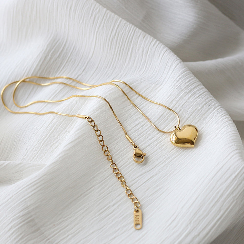 Minimalist Gold Heart Plated Snake Chain Necklace 6W6JNC1081