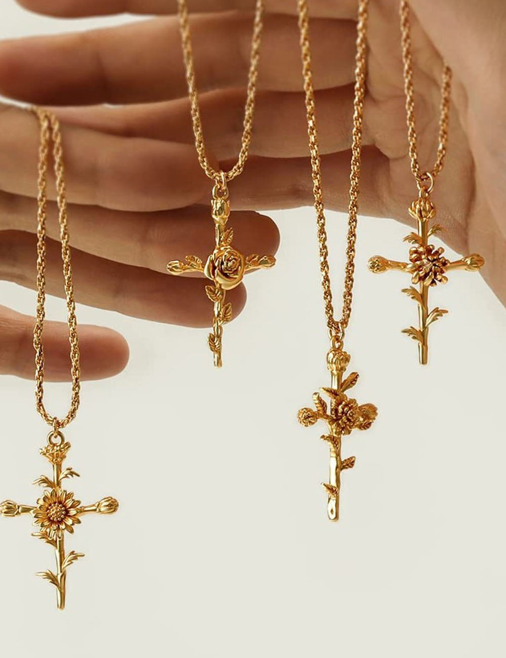 Elegant Gold Plated Lotus Pendant Choker Necklaces 6W6JNC638