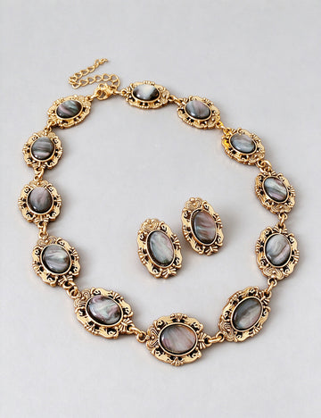 Vintage Gold Plated Oval Resin Chain Necklace 6W6JNC926