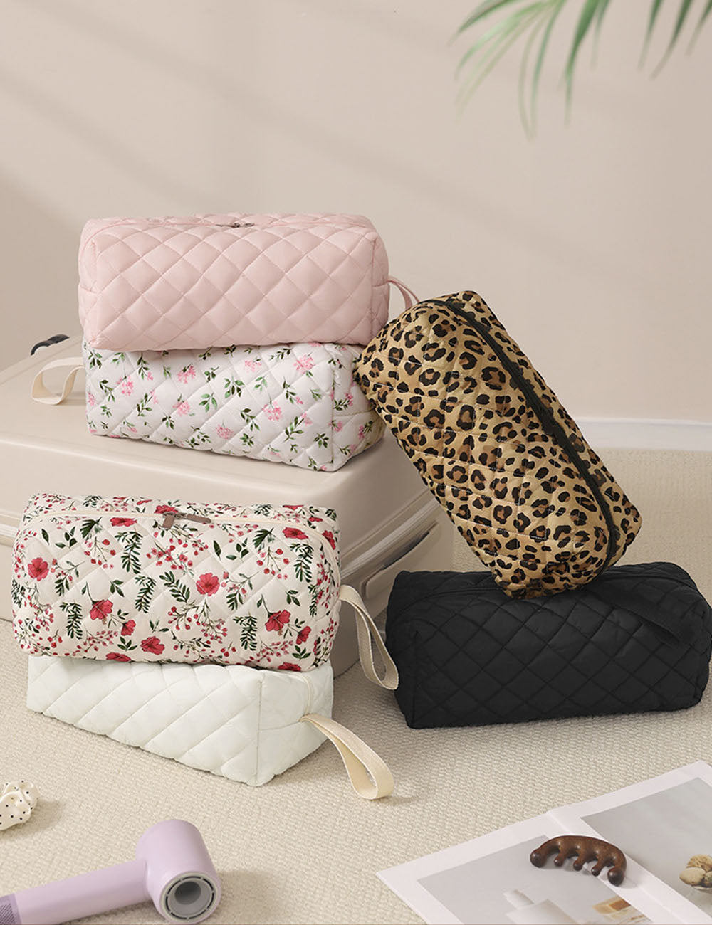 Sweet Floral Print Quilt Shell Cosmetic Bag 6S5CO122