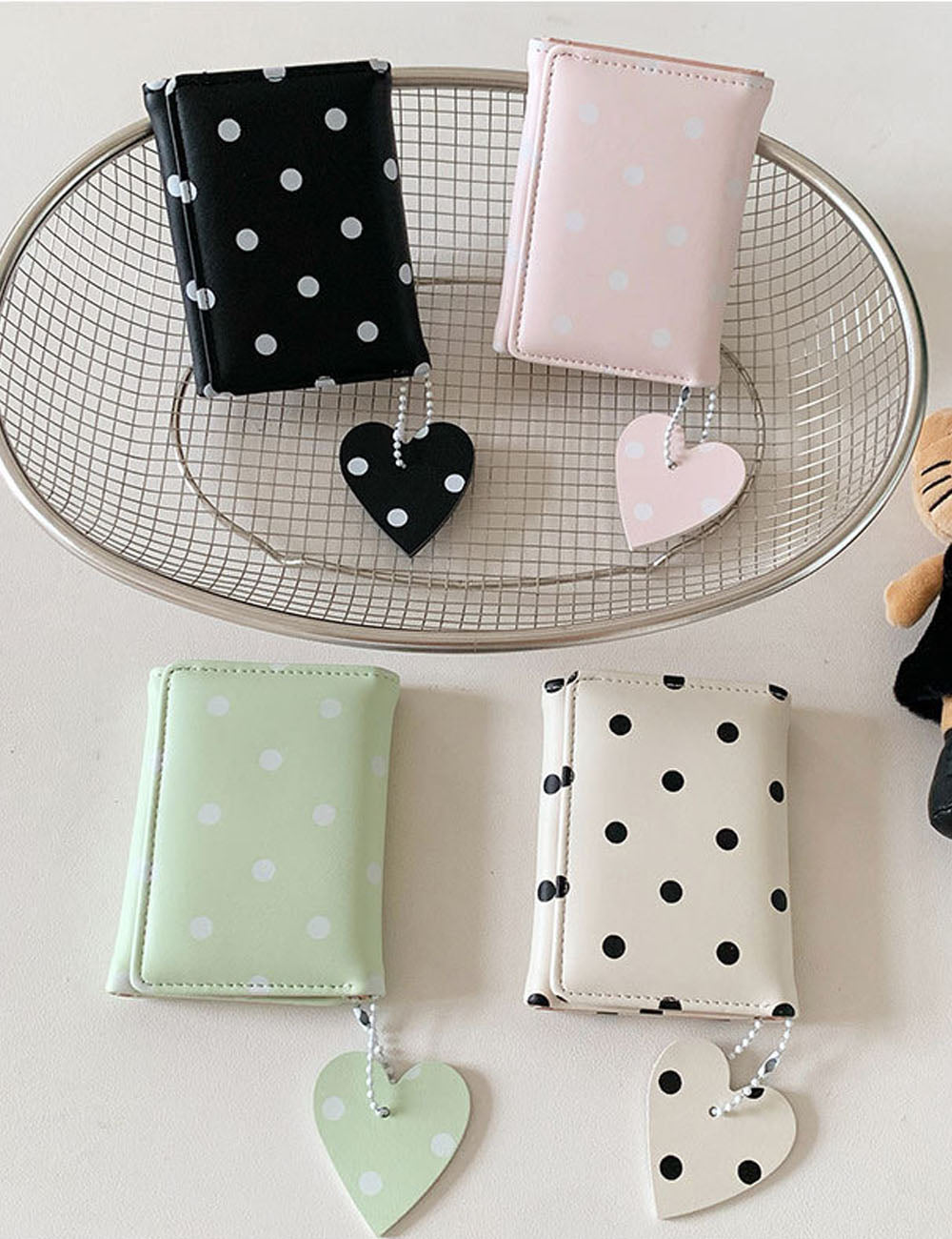Minimalist Polka Dots Heart Pendant Coin Purse 6S10BWB121