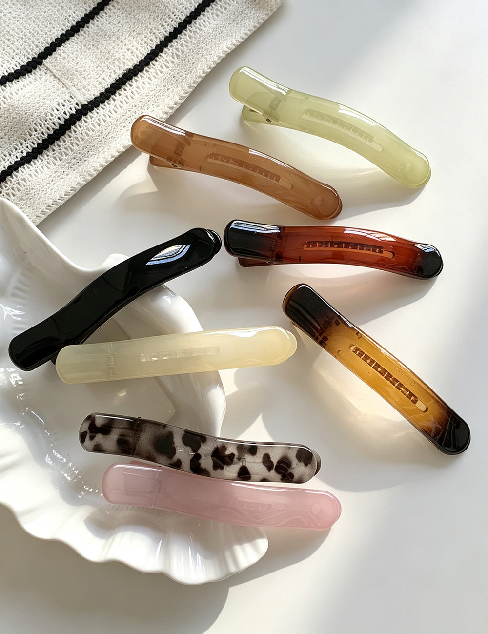 Cute Jelly Acrylic Curved Duckbill Hair Clip 6W6HCP1650