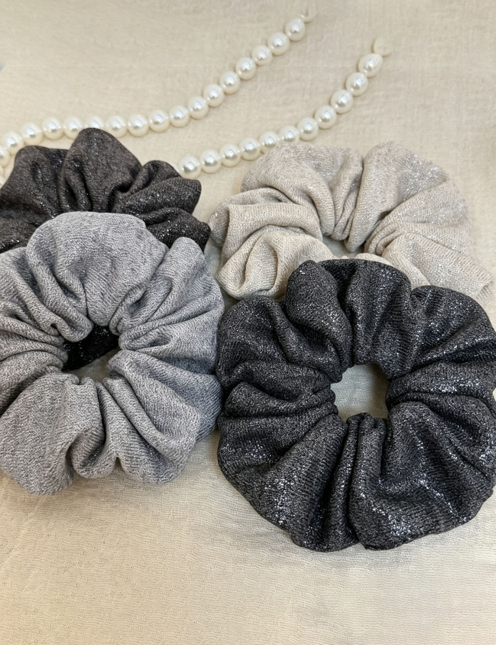Minimalist Solid Color Hair Scrunchies 6W6HSR386