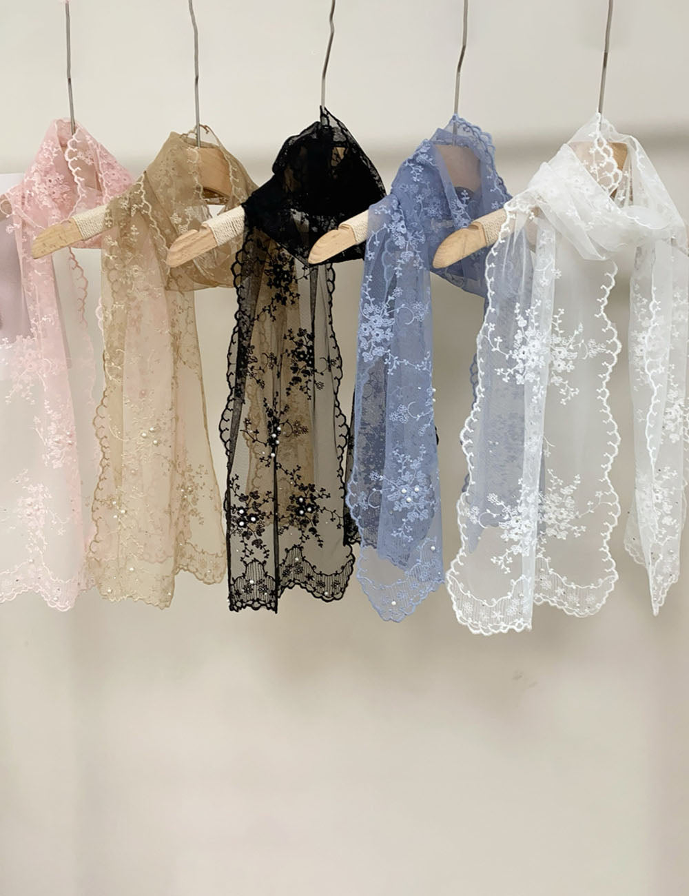 Sweet Solid Color Floral Lace Silk Scarf 6W6NSI220