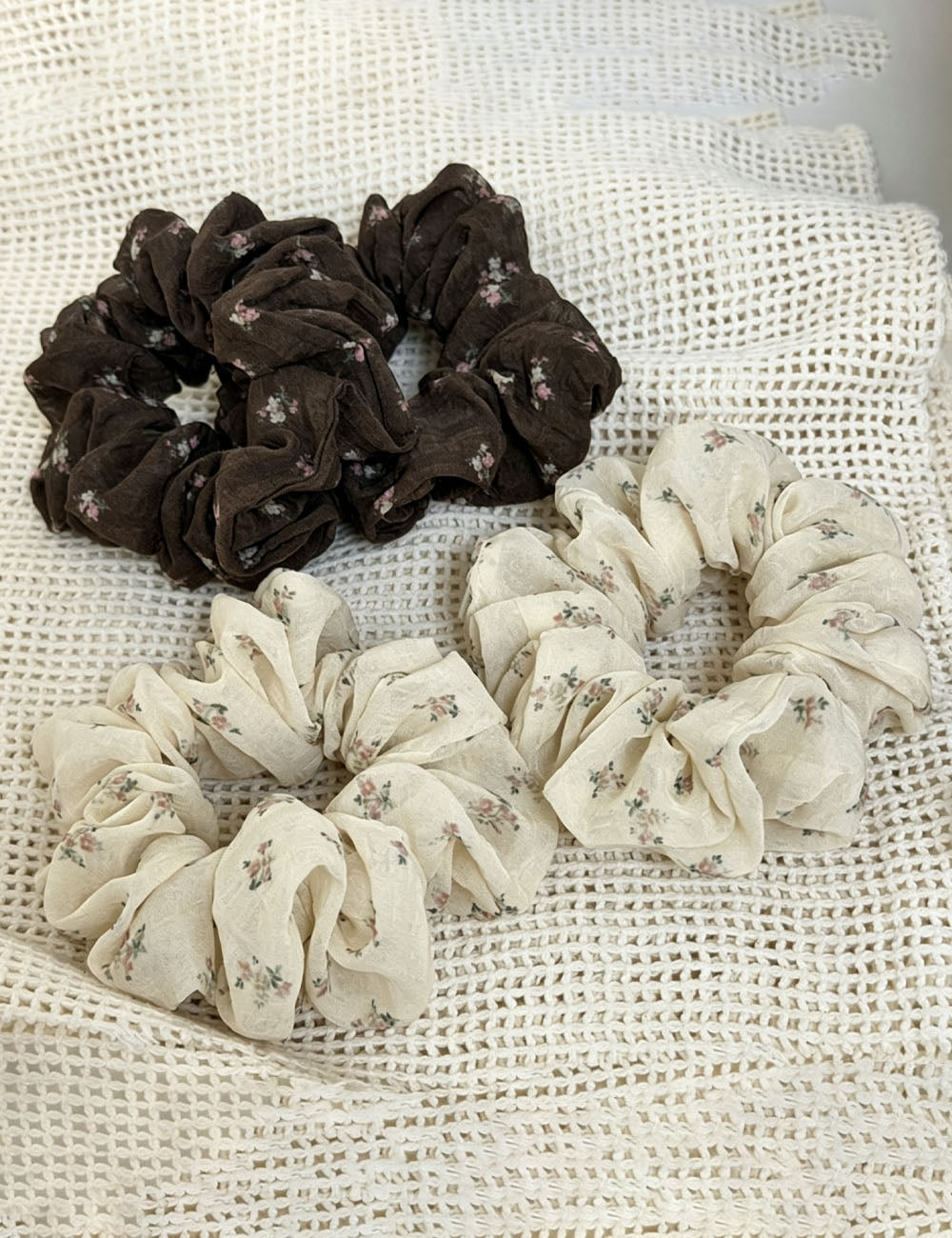 Sweet Floral Print Ruffled Hair Scrunchies 6W6HSR378