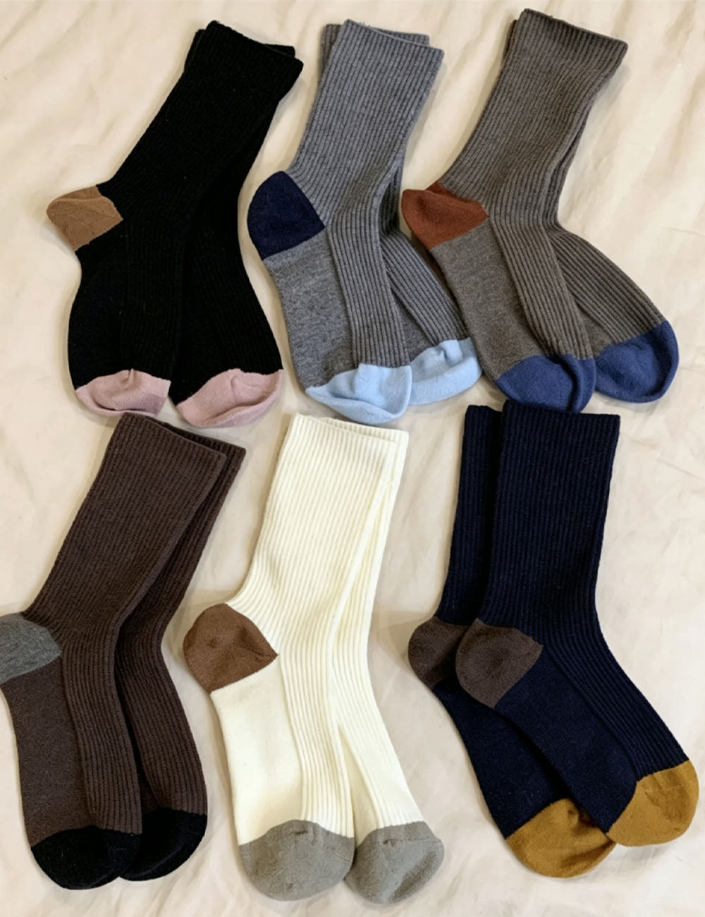 Minimalist Striped Color Block Knit Slouchy Socks 6W8FSO706