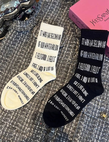 Casual Black White Letter Print Crew Socks 6W8FSO708
