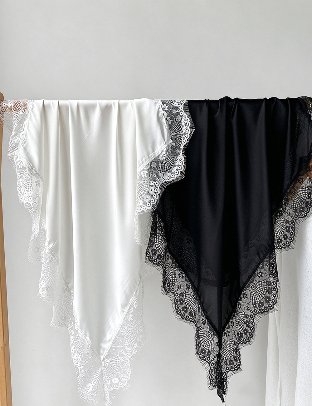 Elegant Solid Color Lace Trim Square Silk Scarf 6W6NSC223