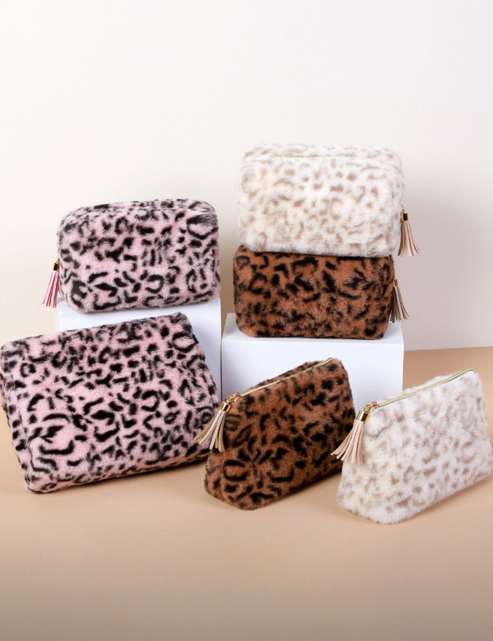 Leopard Print Plushed Large Capacity Makeup Bag DPB2508