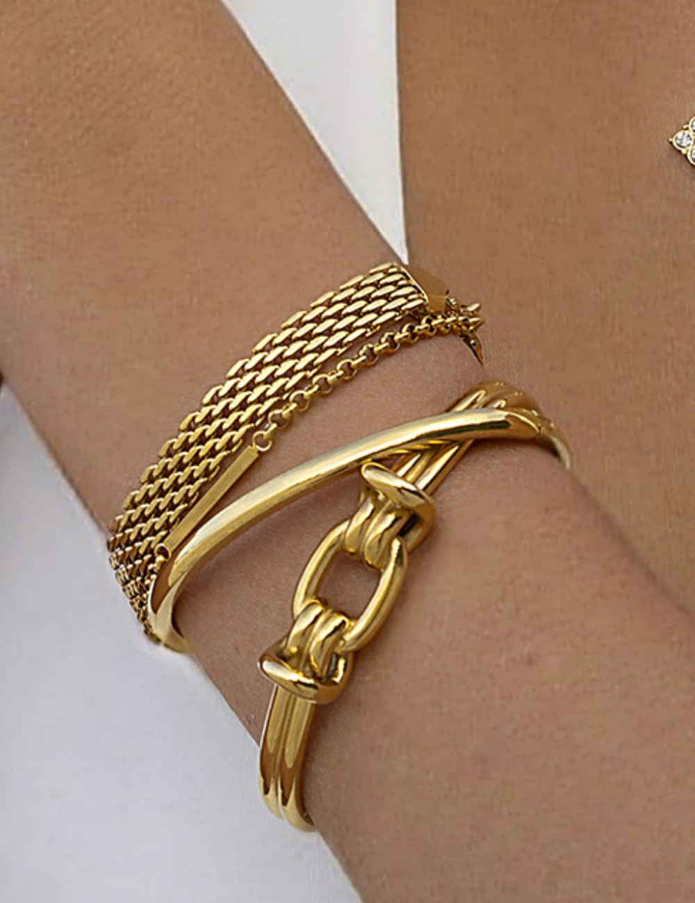 Trendy Gold Geometric Open Cuff Bracelet DP25D701