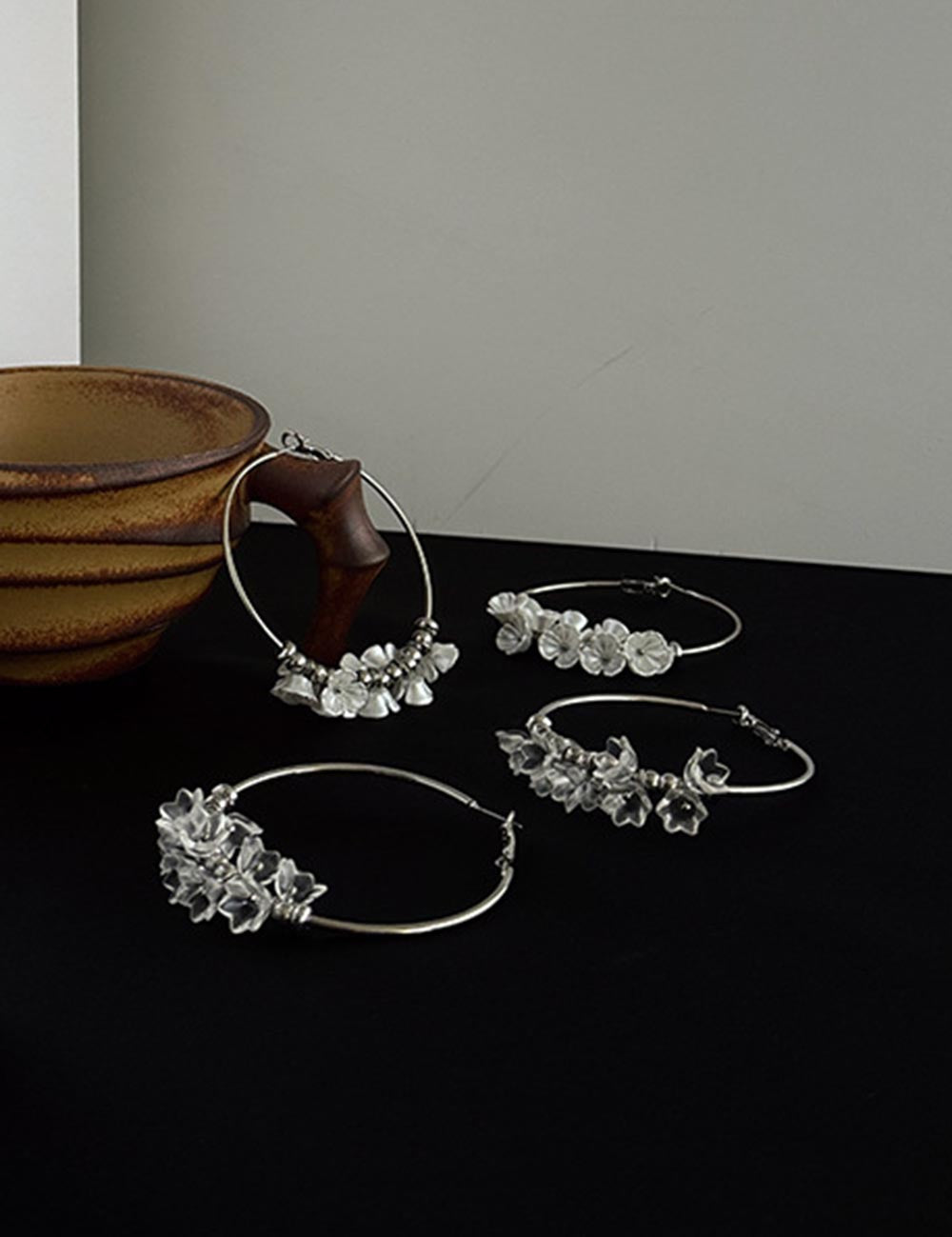 Acrylic Floral Simple Sweet Hoop Earrings DP25F471