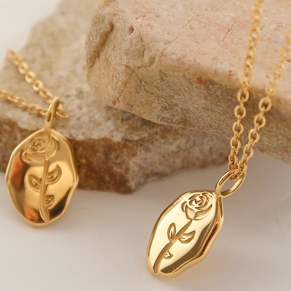 Elegant Carved Rose Oval Coin Pendant Necklace 6W6JNC1070