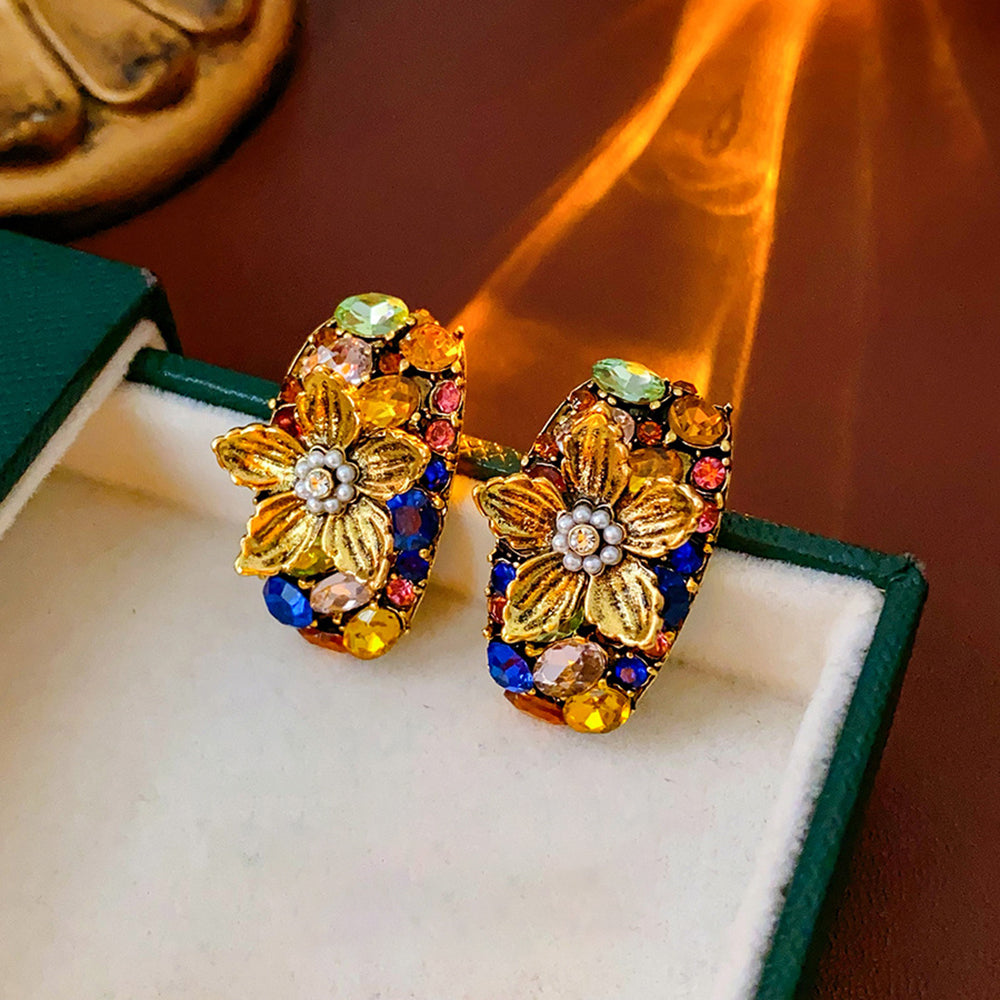 Multi-Color Crystal Flower Stud Earrings 6W6JER831