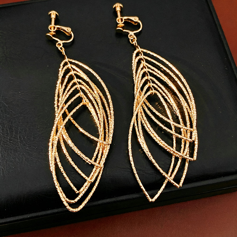 Layered Hollow Out Feather Dangle Earrings 6W6JER765