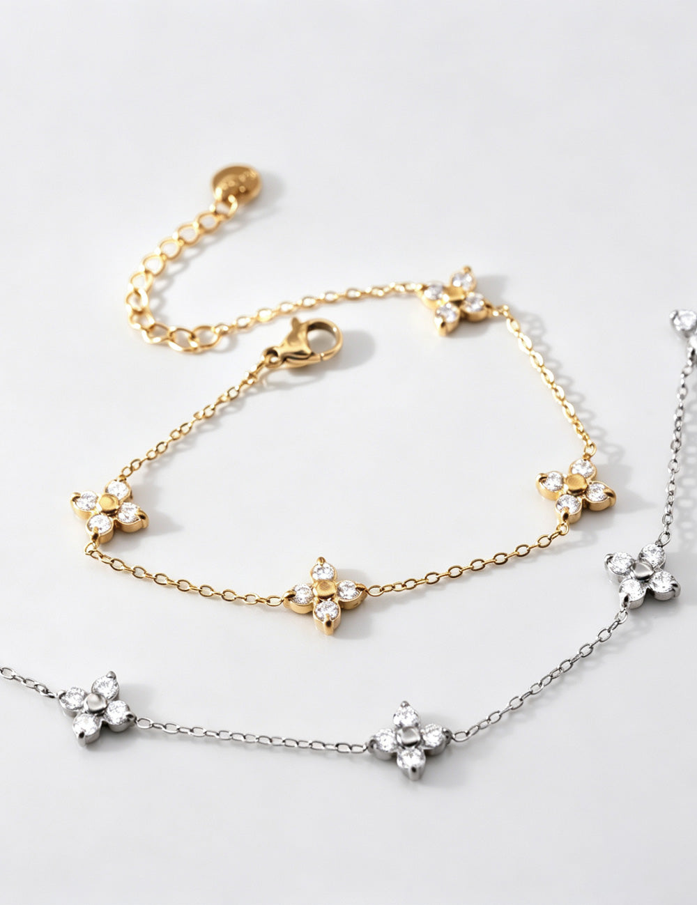 Simple Flower Gold Plated Cubic Zirconia Bracelet 6W6JBR460