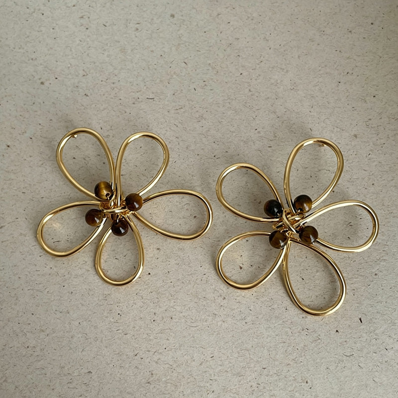 Trendy Hollow Out Flower Beaded Stud Earrings 6W6JER590