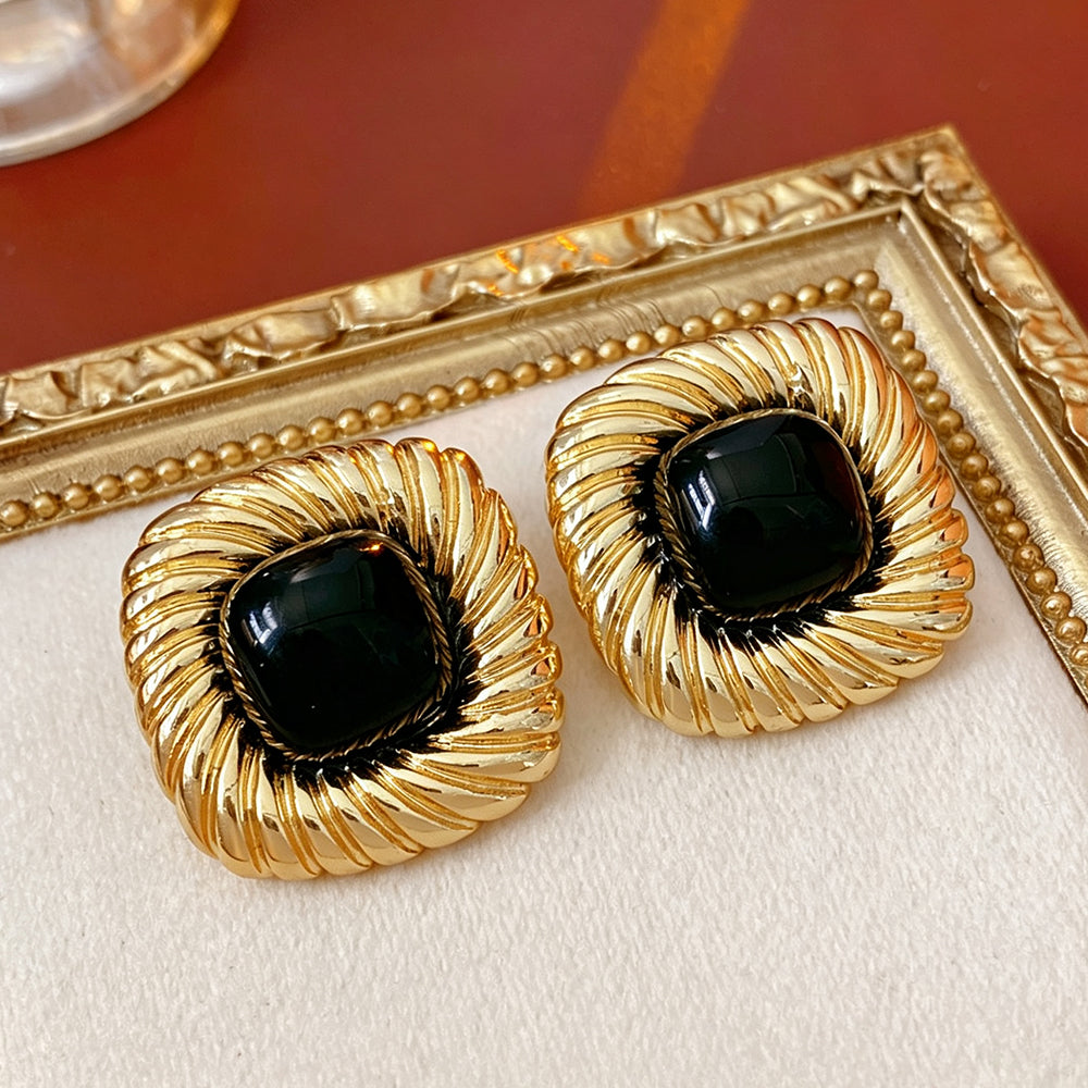 Twisted Rope Gold Square Stud Earrings 6W6JER775