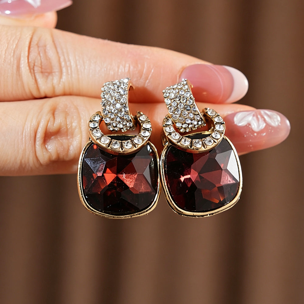 Wine Red Crystal Square Stud Earrings 6W6JER787