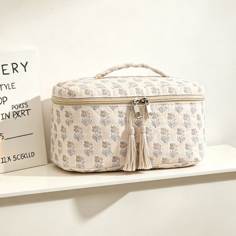 Stylish Floral Print Quilt Shell Cosmetic Bag 6S5CO124