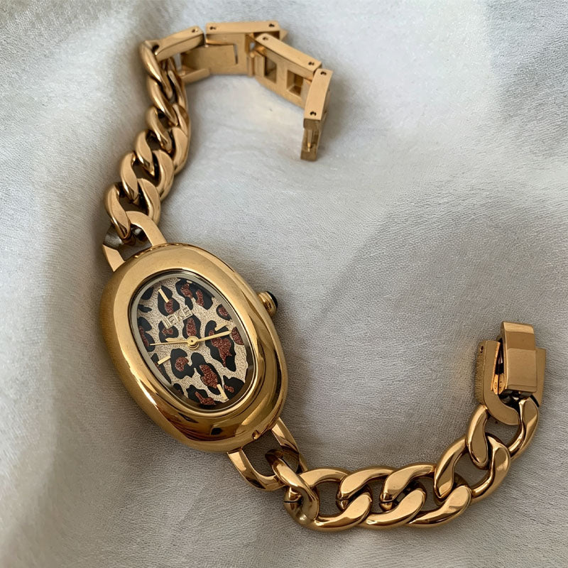 Oval Dial Bracelet Watch - DippedShop Wholesale - #2099