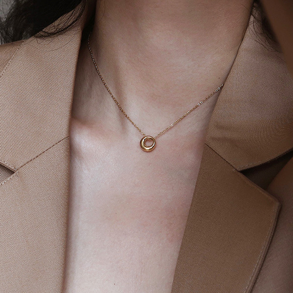 Minimalist Irregular Hollow Circle Pendant Necklace 6W6JNC1009