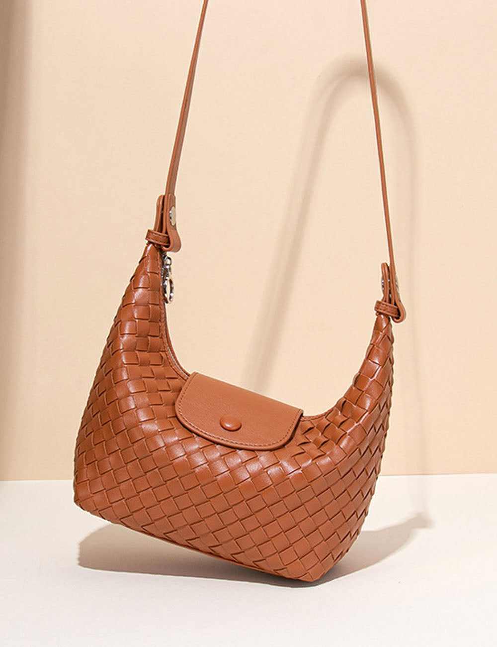 Casual Solid Color Woven Dumpling Handbag 6W10BBG1391
