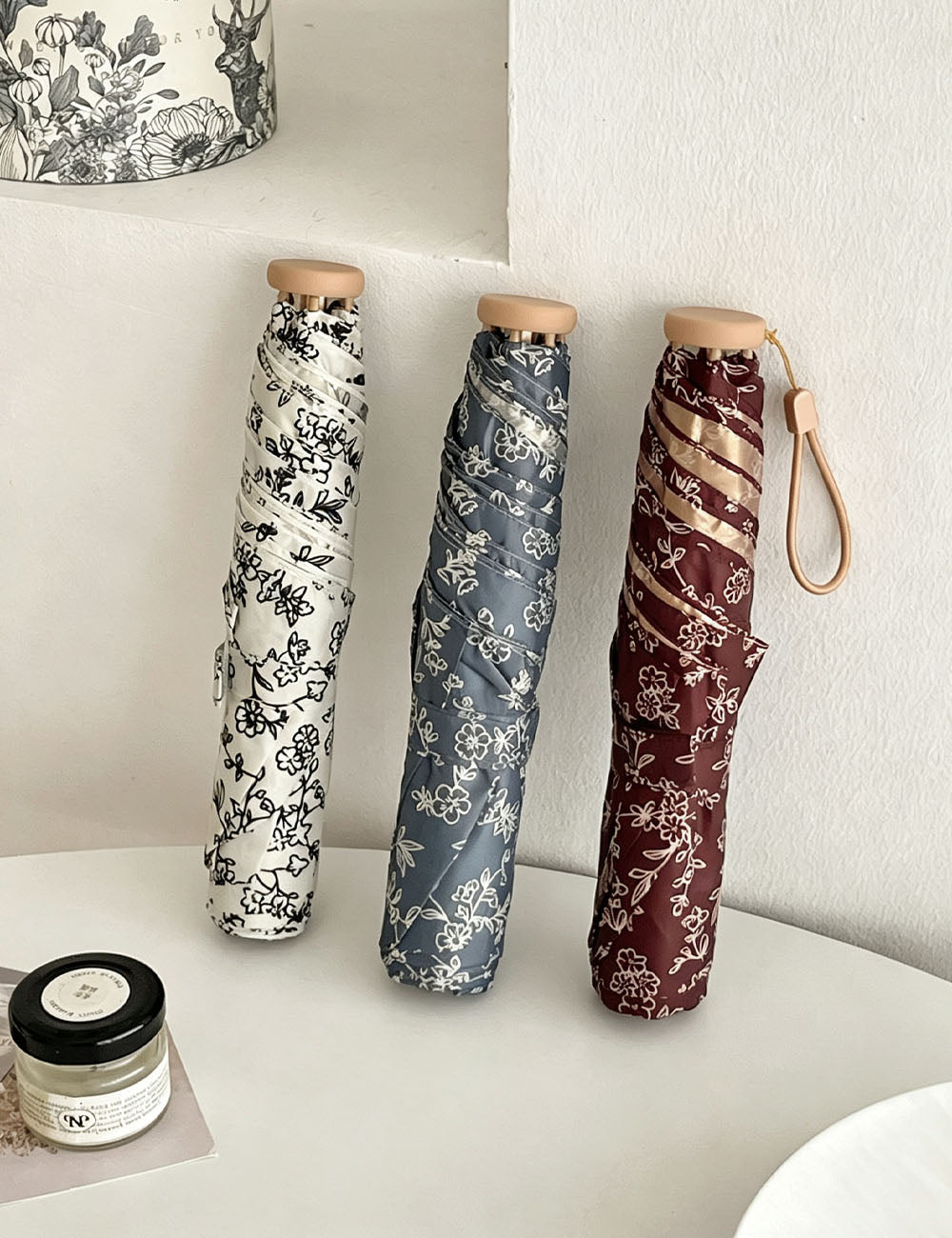 Vintage Floral Print Lightweight Folding Compact Umbrella MK2MBFN6Z11UL08