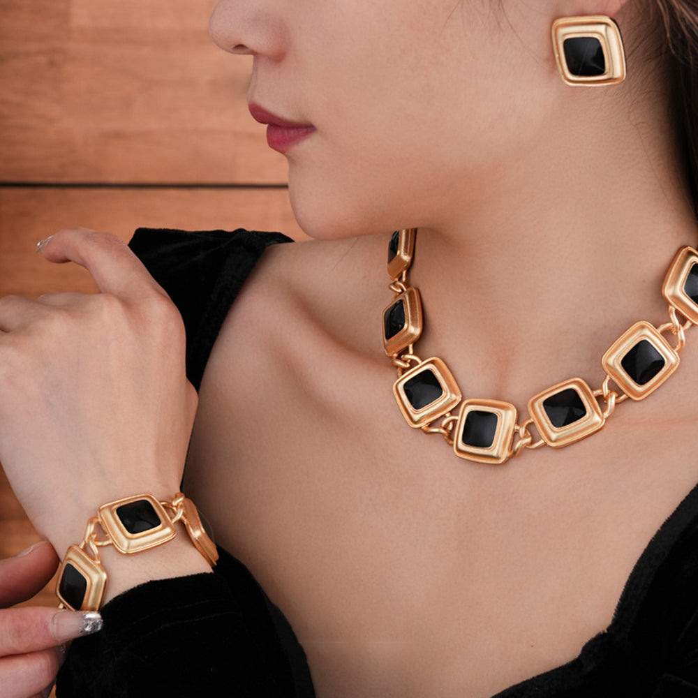 Retro Gold Plated Geometry Shape Chain Necklace 6W6JNC925
