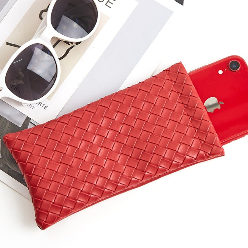 Solid Color Squeeze Top Eyeglass Pouch DP25B931