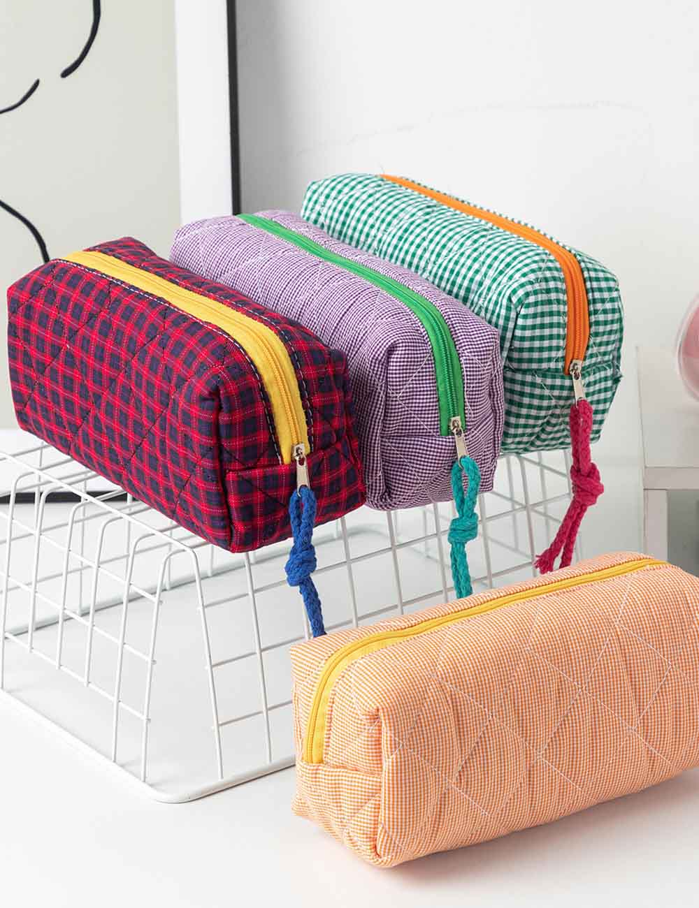 Large Capacity Color Block Plaid Storage Bag DP25E943