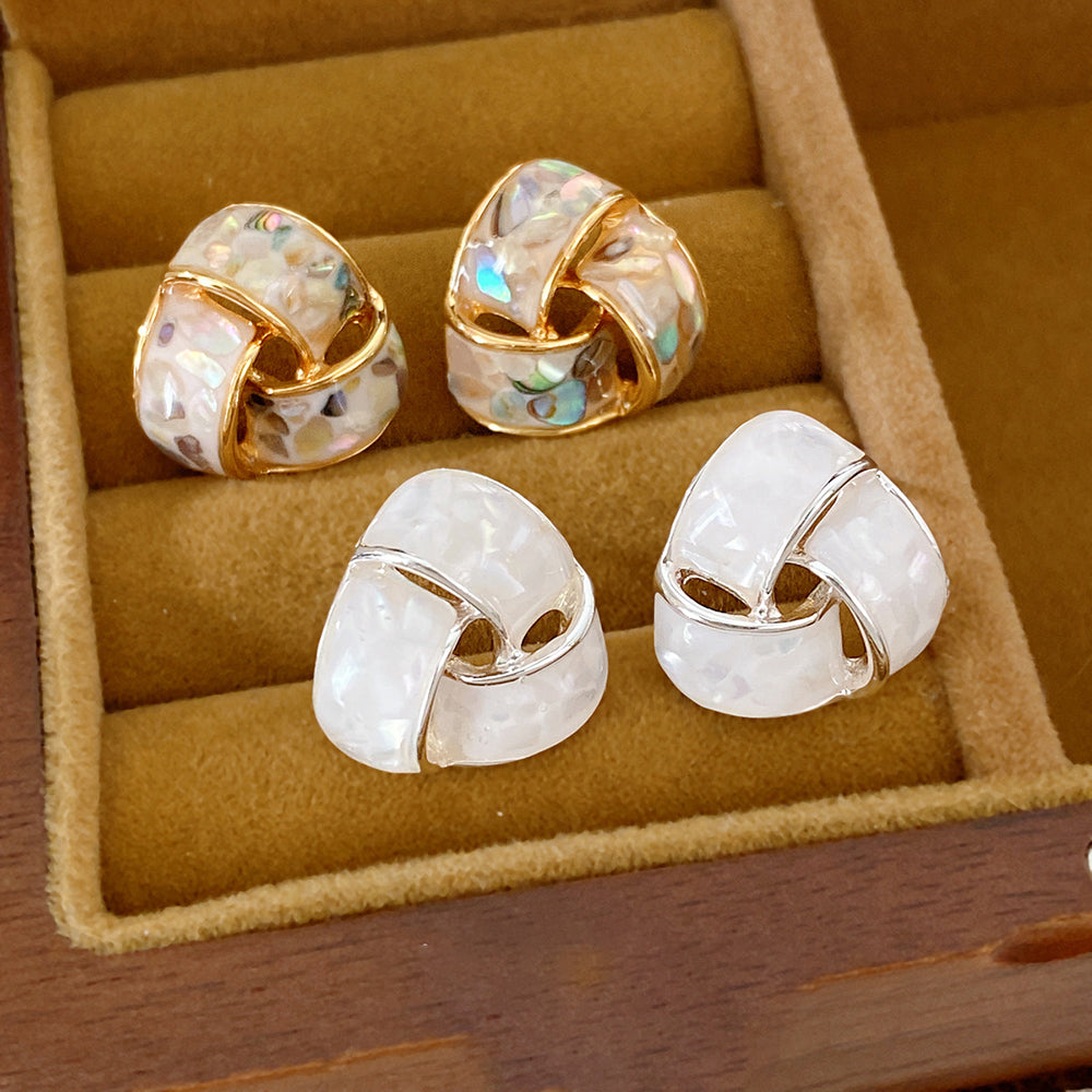 Minimalist Interlocking Geometric Stud Earrings 6W6JER827