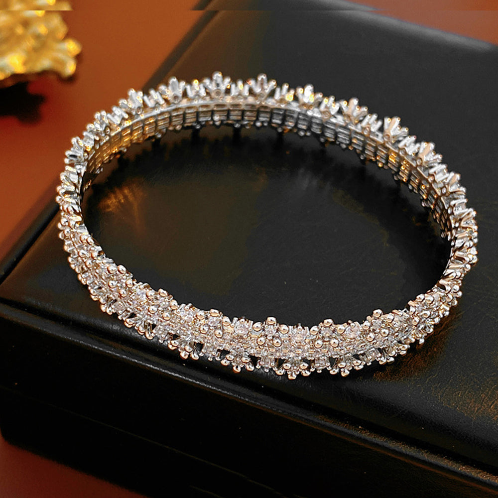 Retro Gold Plated Lace Hollow Buckle Bracelet 6W6JBR685