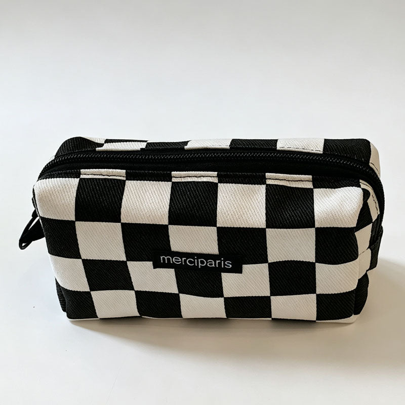 Aesthetic Checkered Large Capacity Stationery Pouch 6S10BOB1050