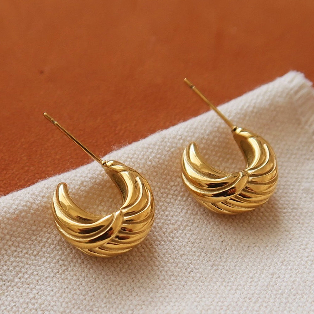 Twisted C-Shaped Stud Earrings - DippedShop Wholesale - #6019