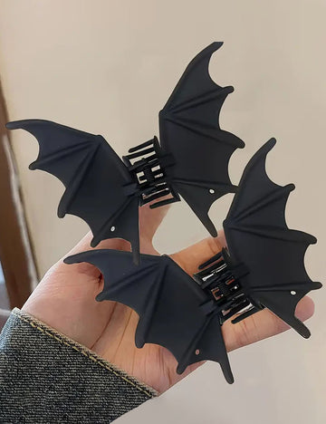 Gothic Style Halloween Matte Bat Wing Hair Claw 6W6HCP1314
