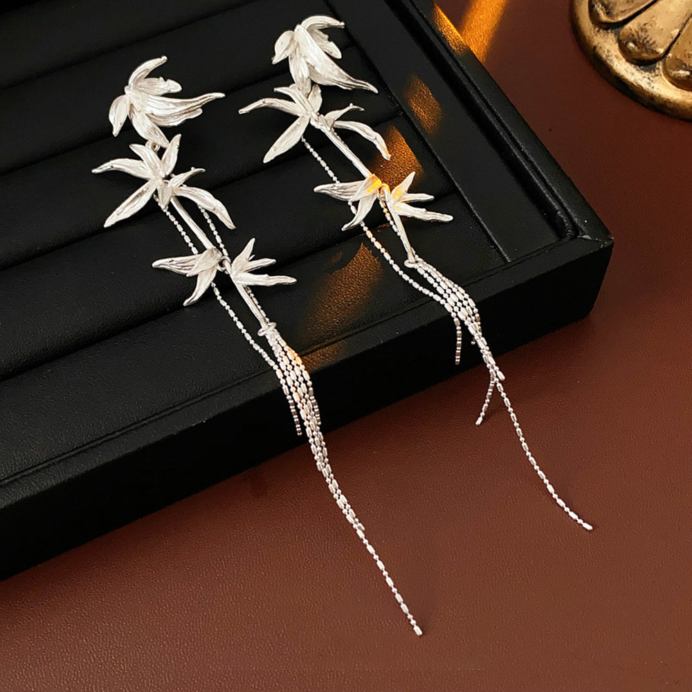 Retro Gold Plated Bamboo Leaf Tassel Earrings 6W6JER806