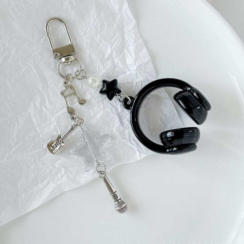 Chic Metal Earphone Microphone Pendant Keychain 6W10BBC391