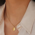 Elegant Carved Rose Oval Coin Pendant Necklace 6W6JNC1070