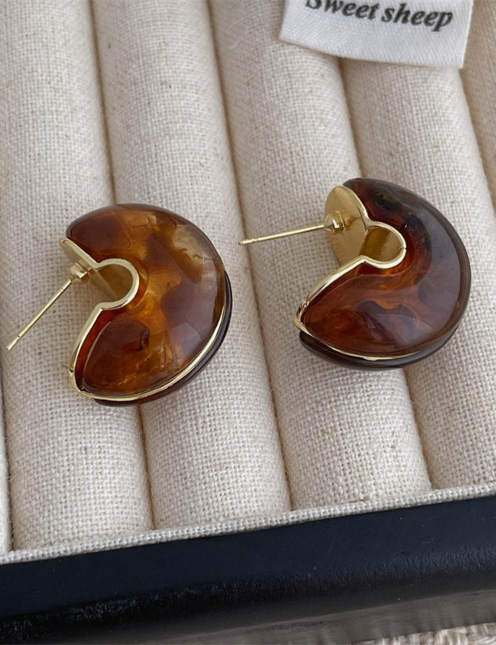 Simple C-Shape Stone Stud Earrings DP25B832
