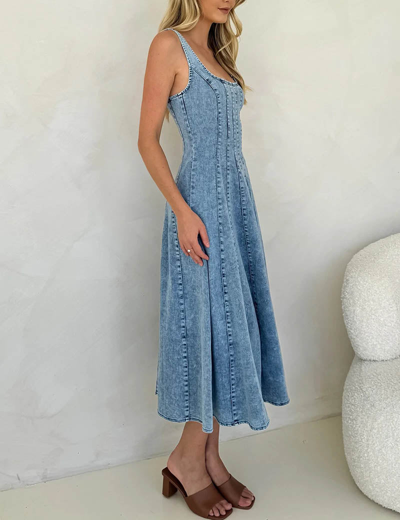 Distressed Sleeveless Strap Drnim Dress DP25E658