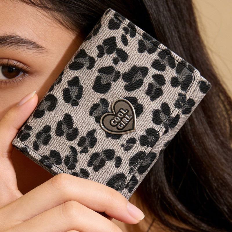 Vintage Leopard Print Tri-Fold Credit Card Wallet 6S10BWB85