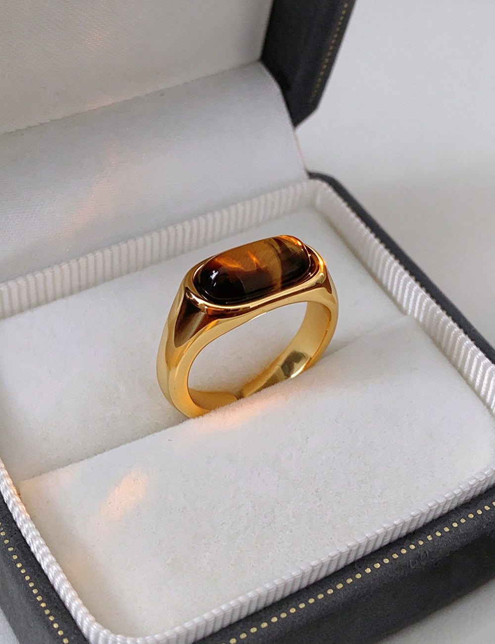 Vintage Gold Plated Oval Tiger Eye Open Ring 6W6JRG359