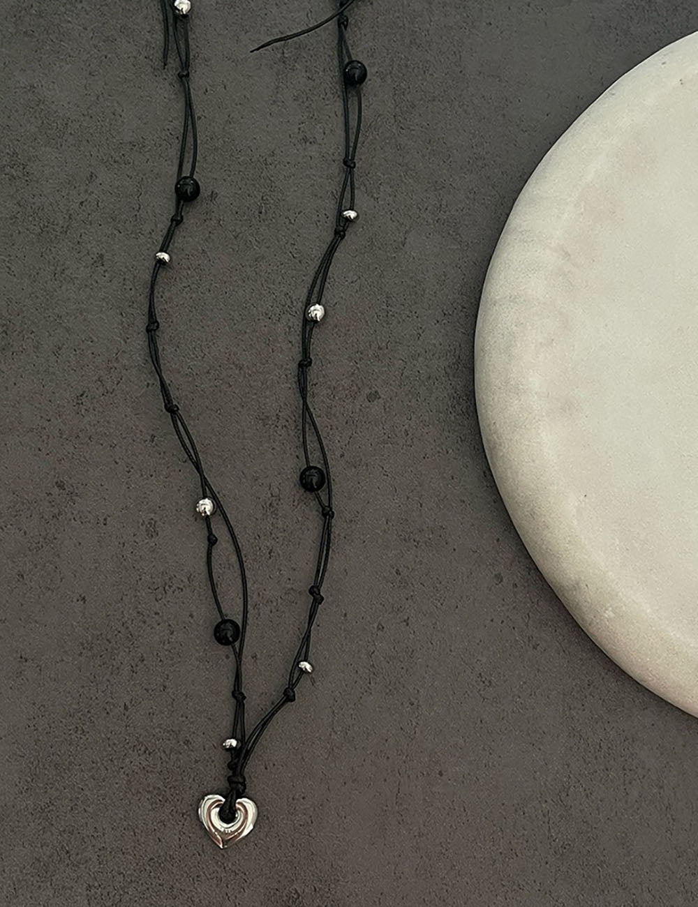 Simple Silver Heart Charm Beaded Braided Necklace 6W6JNC407L