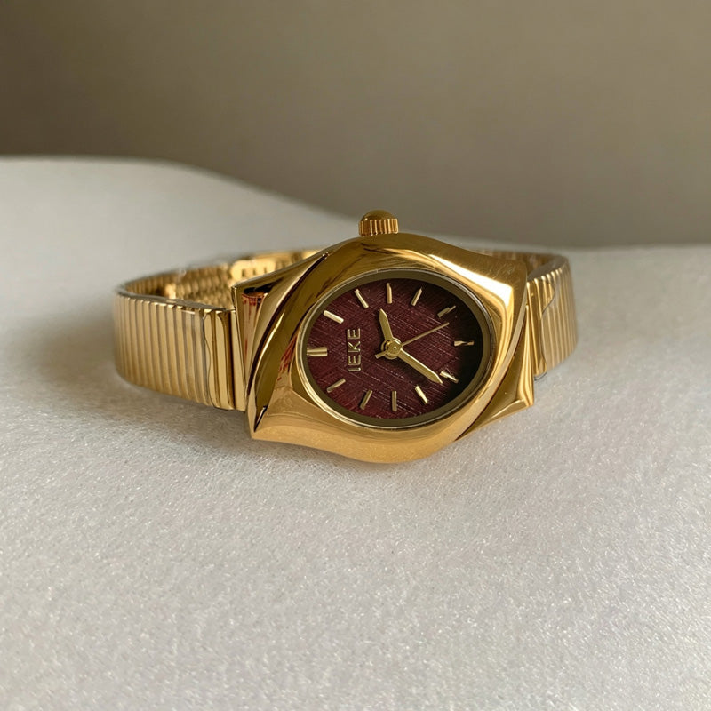 Vintage Asymmetric Quartz Bracelet Watch - DippedShop Wholesale - #6675