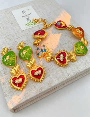 Vintage Gold Plated Enamel Heart Chain Bracelet 6W6JBR706