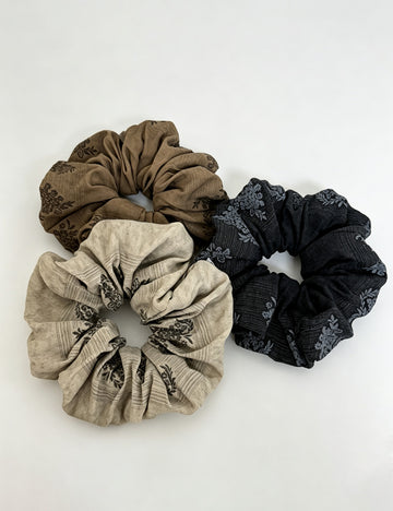 Ruffled Jacquard Scrunchies - DippedShop Wholesale - #5379