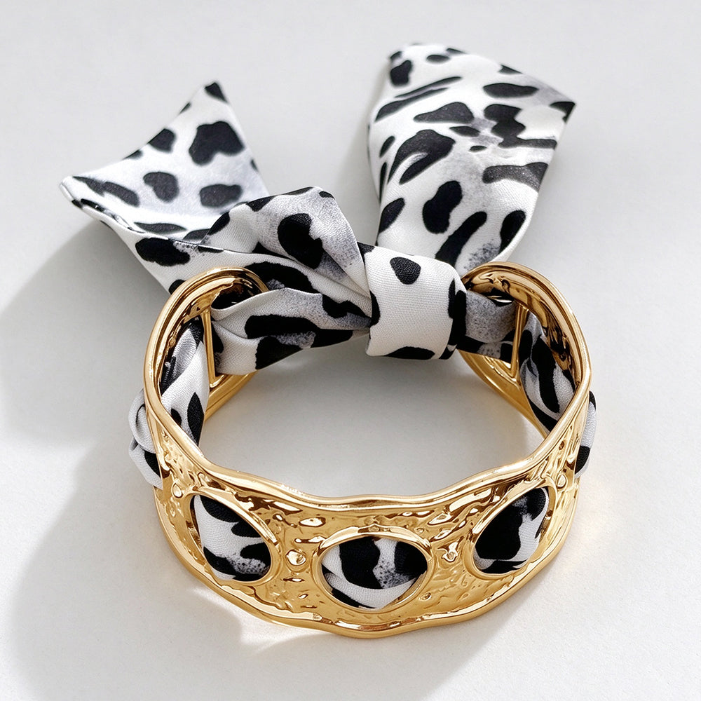 Chunky Gold Hammered Hollow Cuff Scarf Bracelet 6W6JBR746